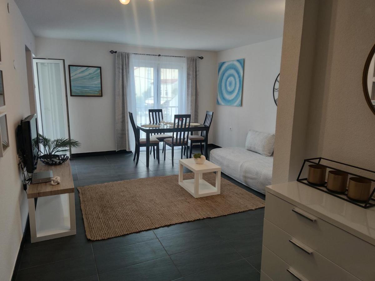 Apartments Obala มาลินสกา ภายนอก รูปภาพ