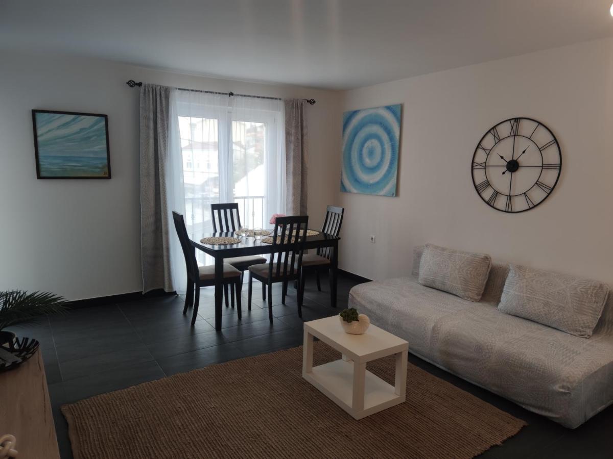 Apartments Obala มาลินสกา ภายนอก รูปภาพ