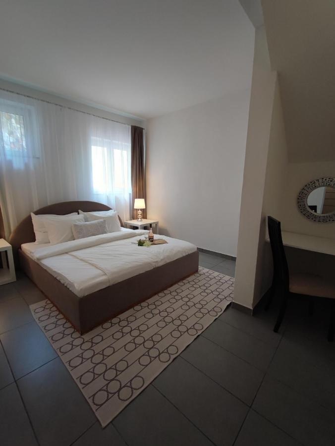 Apartments Obala มาลินสกา ภายนอก รูปภาพ